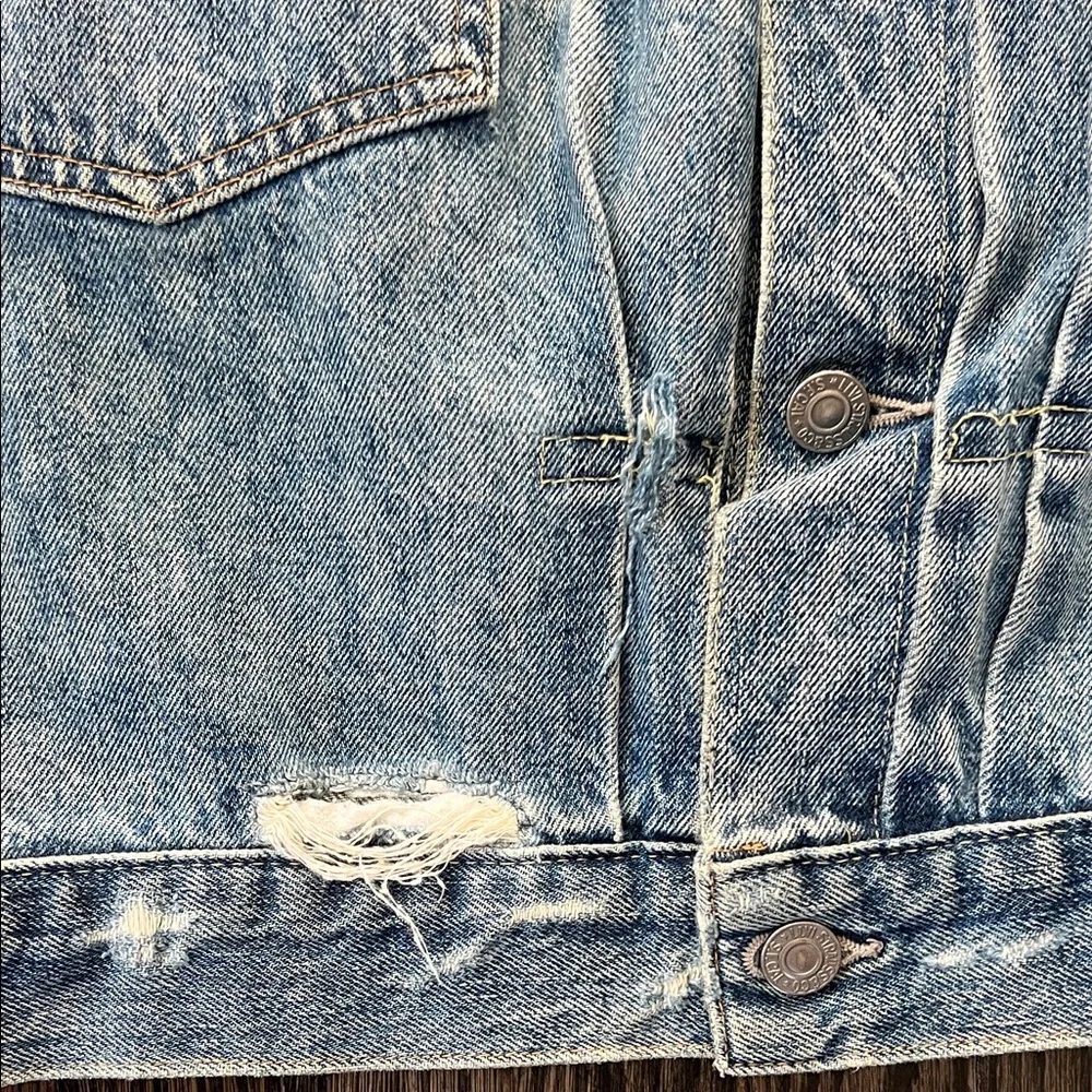Levi's Vintage Clothing 1953 Type II Denim Jacket - Picture 4 of 9